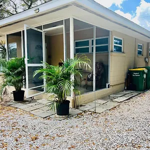  Holiday home Cute House Near Downtown United States